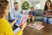 Mattel Games Giant UNO Card Game, Ages 7+, Players 2-10 | Oversized Classic UNO Deck With Customizable Cards for Bigger Game Play, Color Blind Accessible